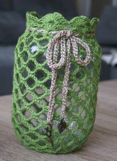 decorar tarros de cristal con fundas de crochet 5