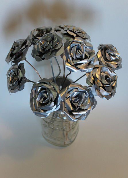 hacer flores con latas de aluminio 12