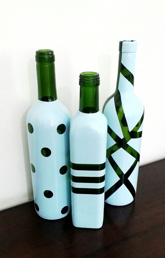 pintar botellas de vidrio con cinta adhesiva 3