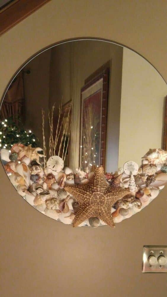 espejo decorado con conchas 1